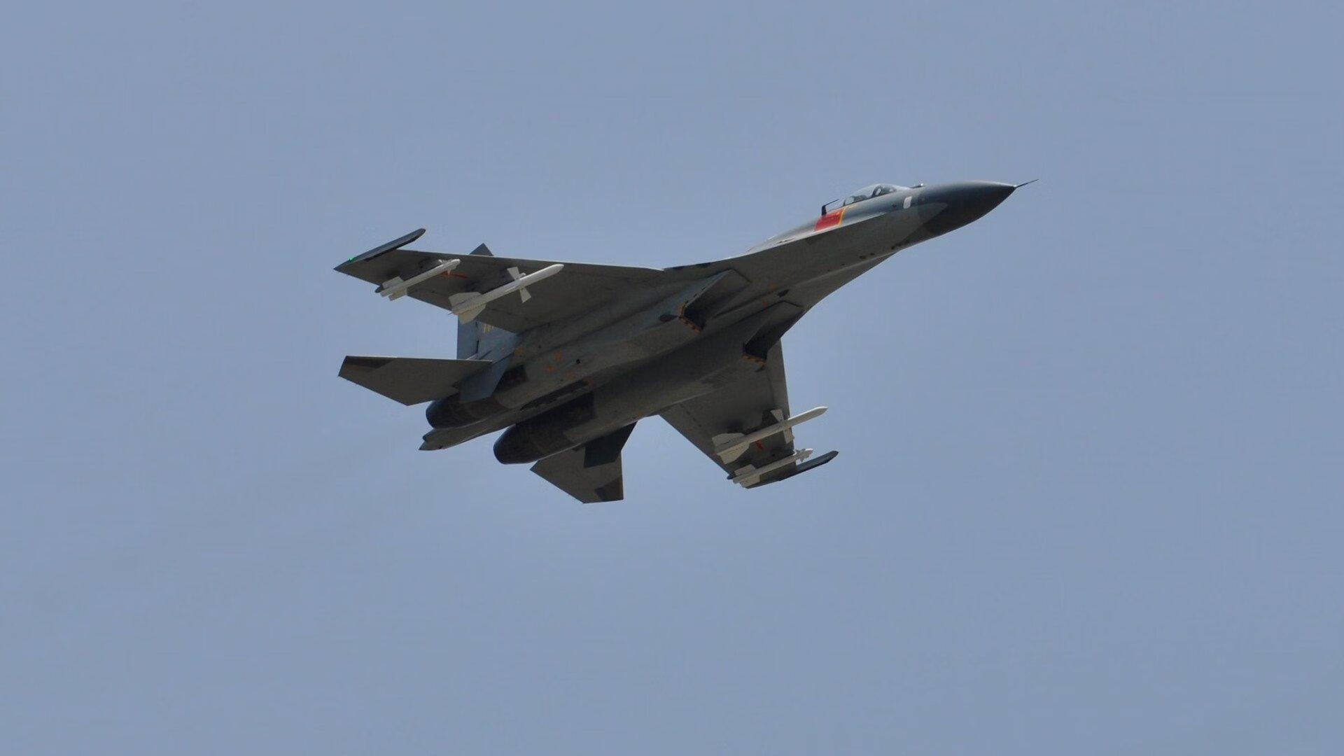 前场对抗次数是否影响控球型球队传接节奏，前场球能发到后场吗